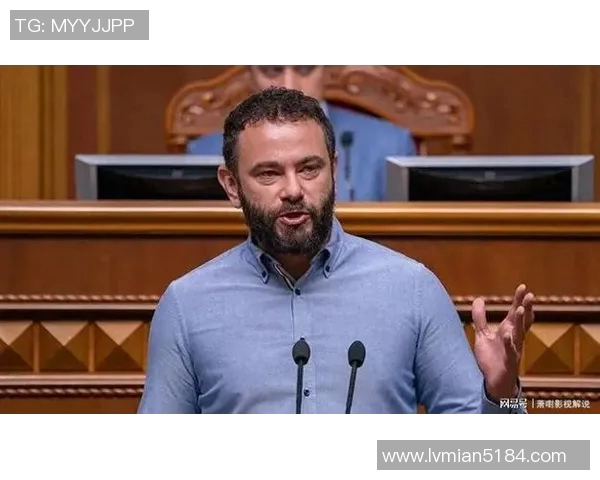 乌克兰足球明星因反战立场遭袭击引发社会广泛关注与讨论