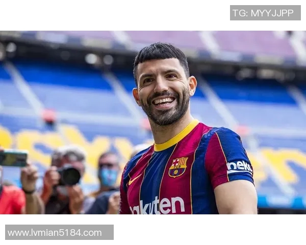 足球明星个人绝技集锦视频展示他们的独特风采与精彩瞬间