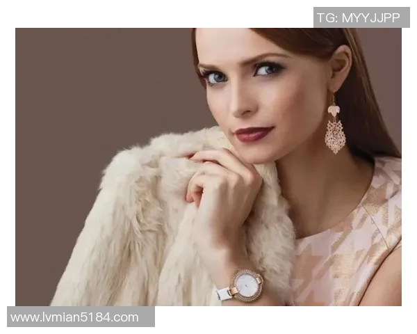 高冷女神与足球明星的真实魅力碰撞展现独特风采